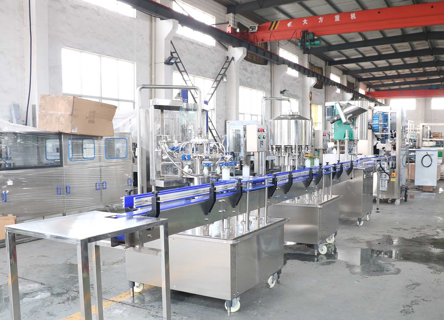 2000bph automatic plastic bottled water filling capping labeling line 